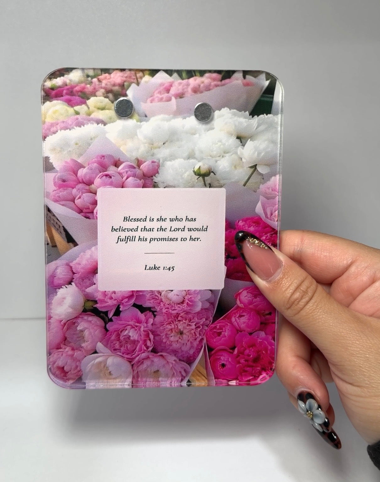 CUTEST LASH TILES