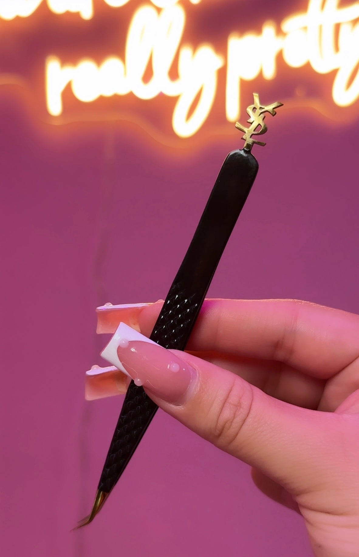 YSL ISO TWEEZER