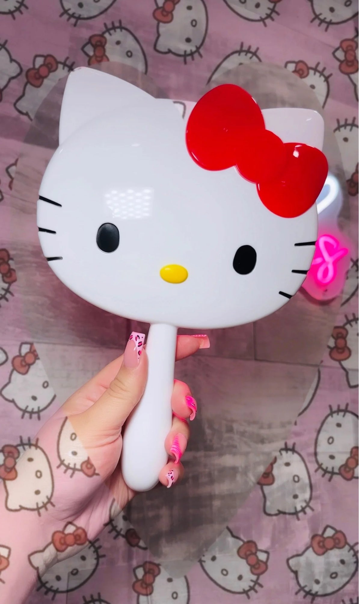 Hello kitty mirror